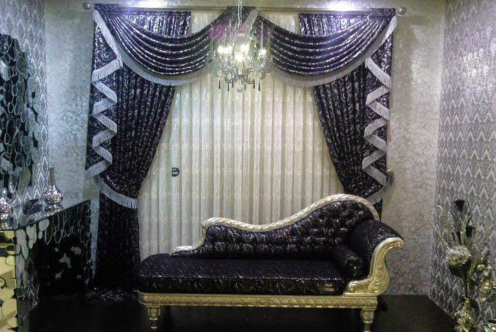 Salon en rideaux de luxe en roi des couleurs noir