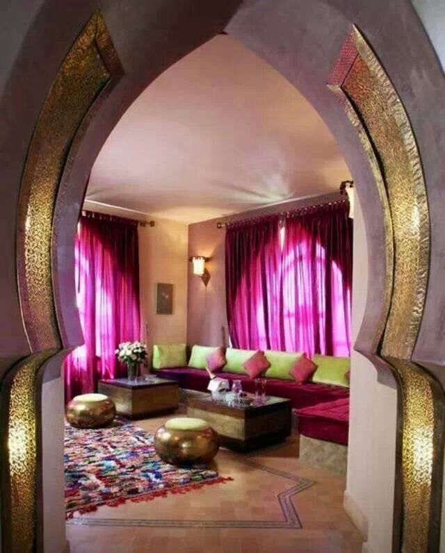 salon marocain moderne pour riad